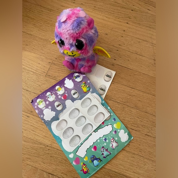 Working hatchimal and sticker bundle - Picture 1 of 5